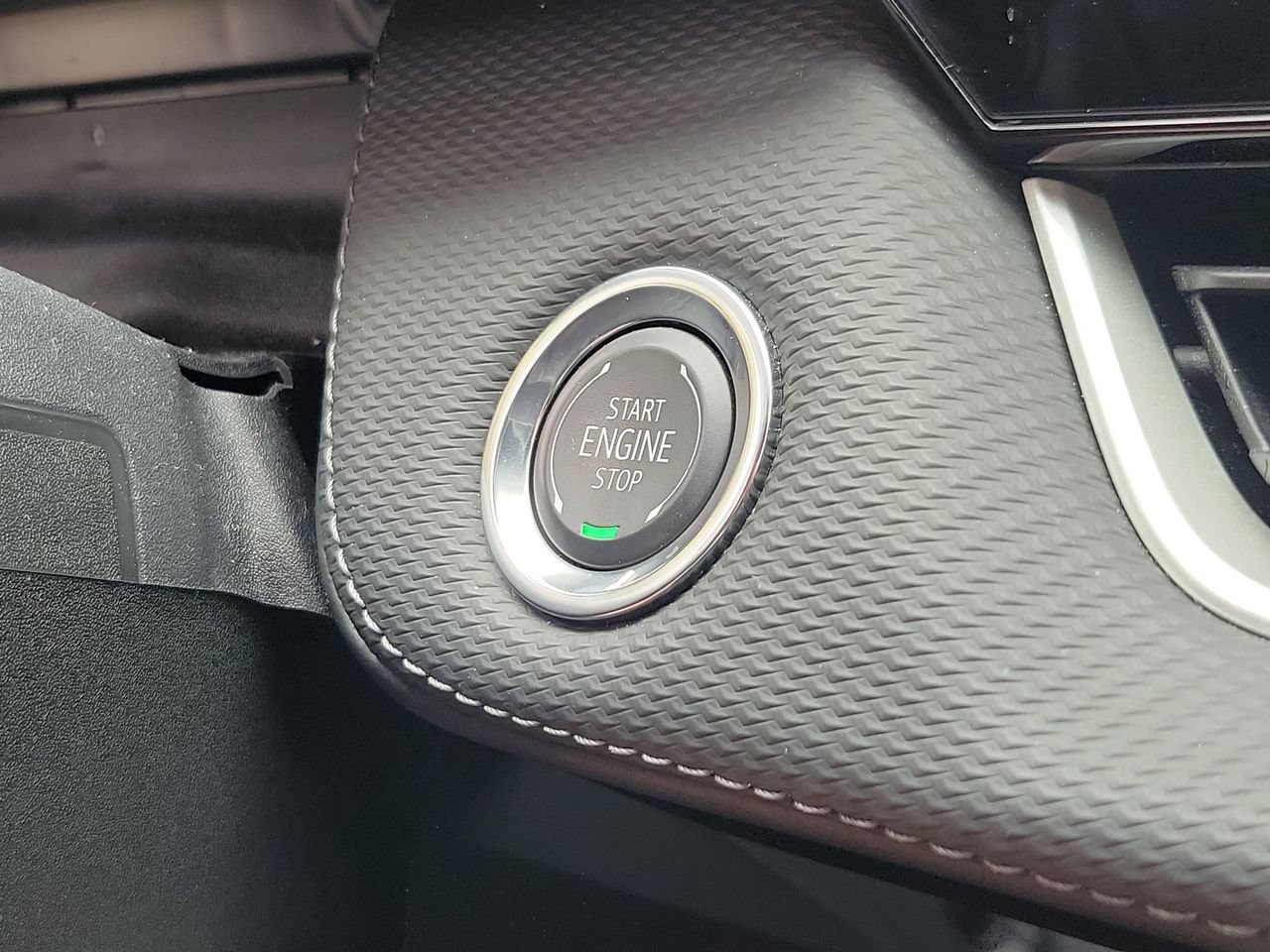 Used 2026 Chevrolet Equinox LT FWD image 28