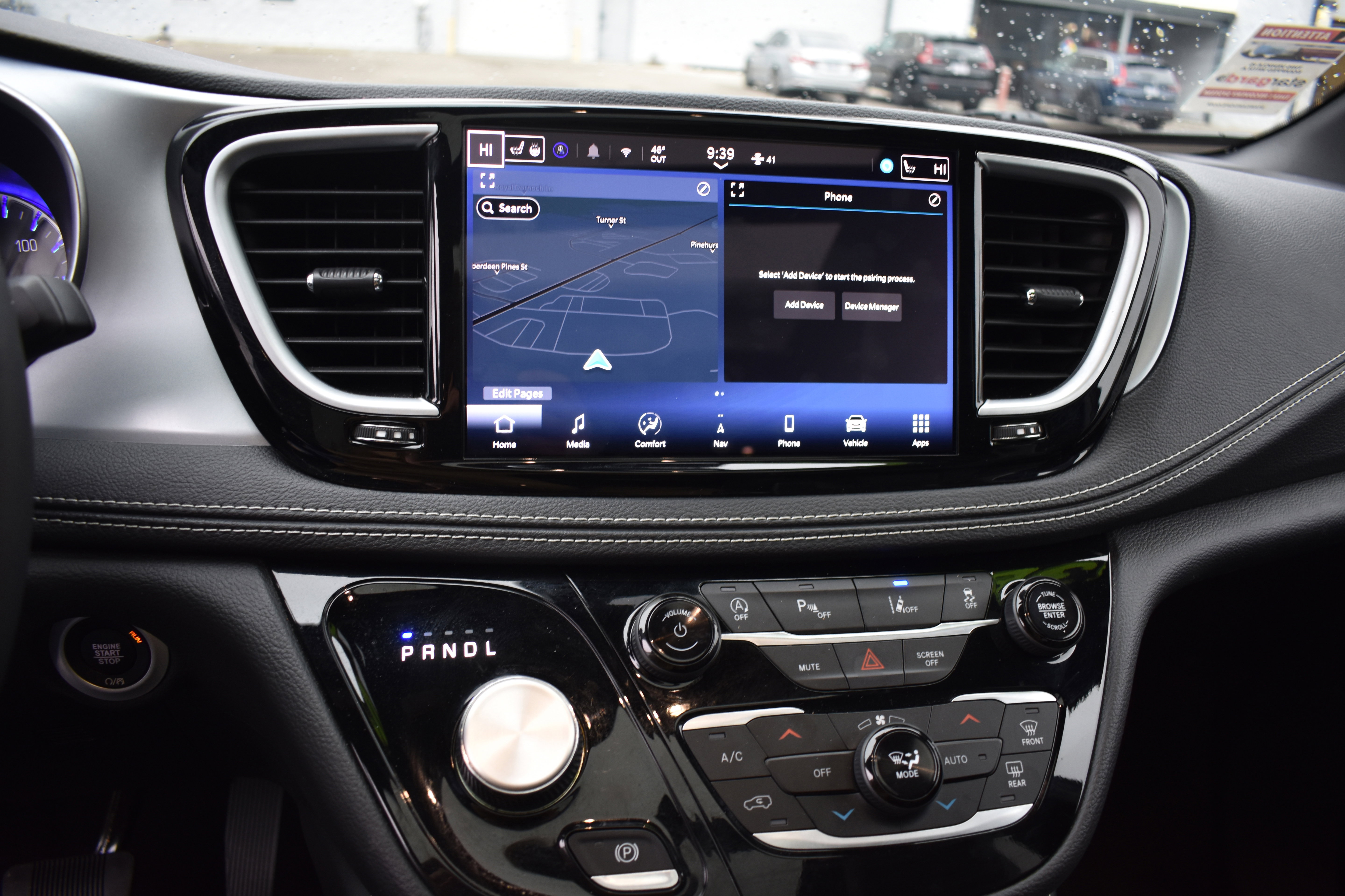 Used 2025 Chrysler Pacifica Limited image 20