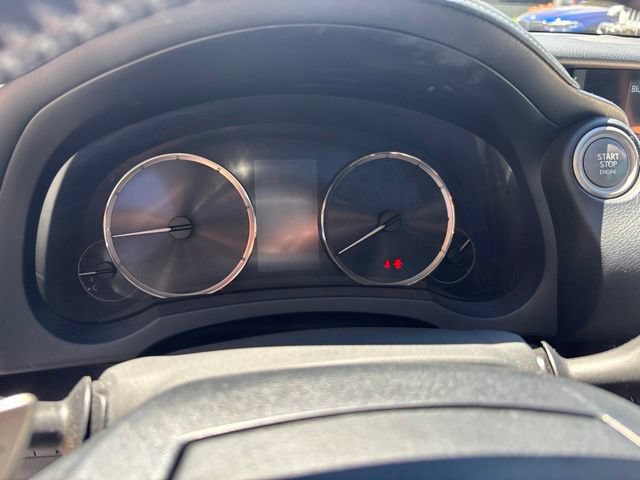 Used 2017 Lexus IS 200t RWD image 12