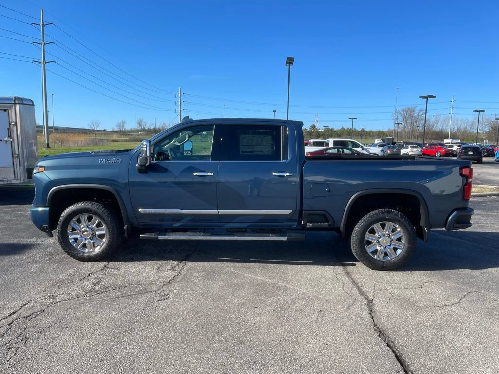 New 2026 Chevrolet Silverado 3500 High Country w/ High Country Premium Package AWD/4WD image 4