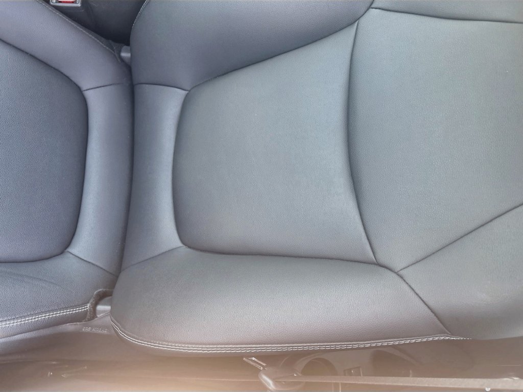 Used 2025 Toyota Corolla Cross XLE w/ Convenience Package AWD/4WD image 18