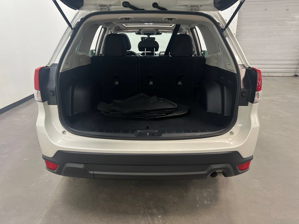 Used 2023 Subaru Forester Premium AWD/4WD image 25