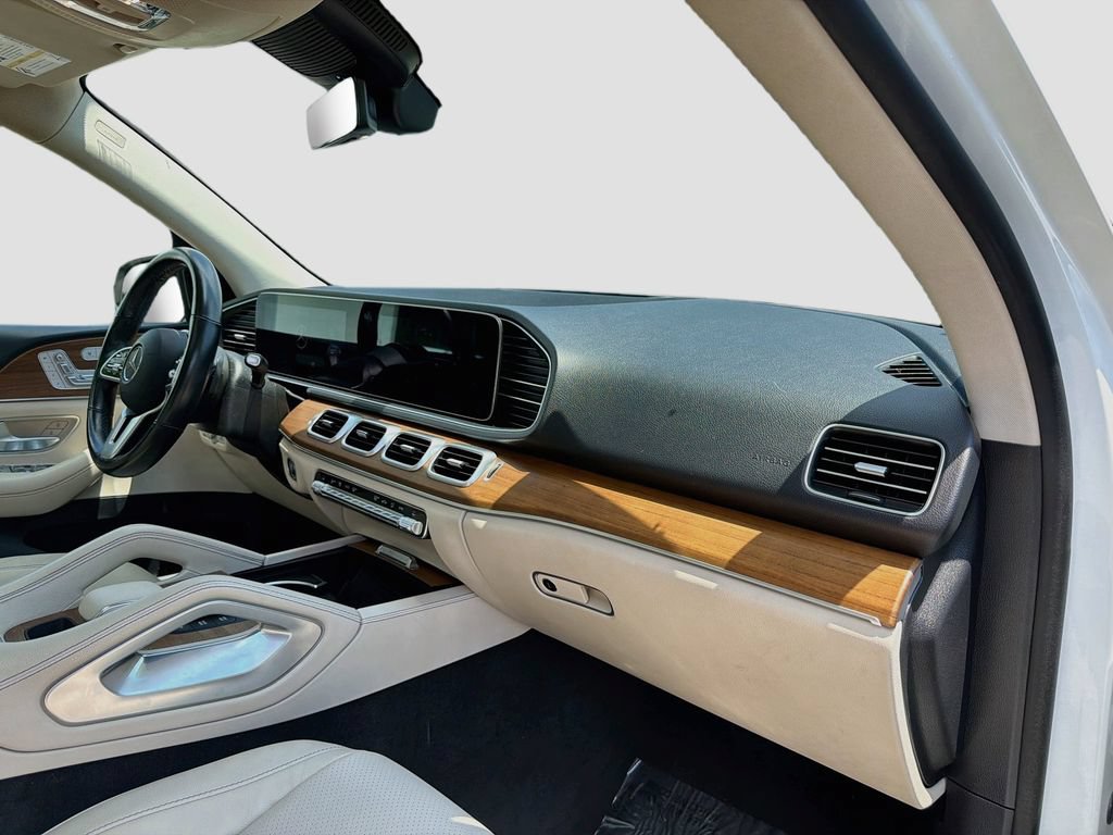 Used 2022 Mercedes-Benz GLE 350 4MATIC w/ Premium Package image 33