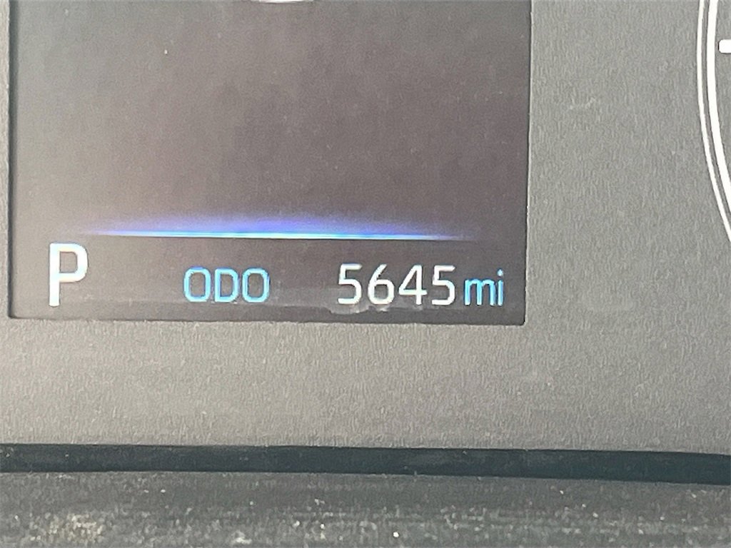 Used 2025 Toyota Corolla LE image 12