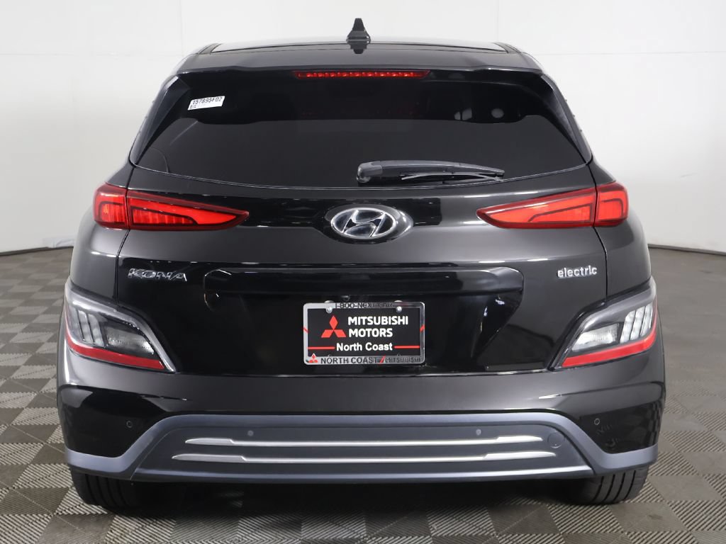Used 2022 Hyundai Kona Limited w/ Cargo Package FWD image 14