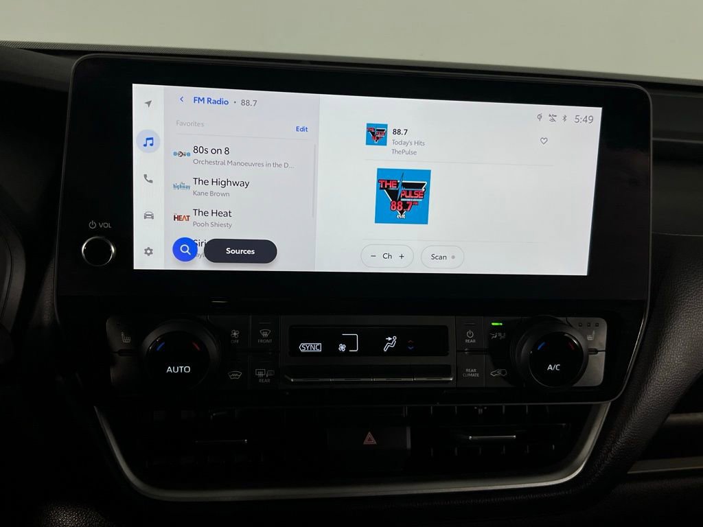 Used 2025 Toyota Grand Highlander AWD image 22