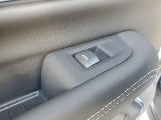 New 2026 GMC Yukon XL Elevation AWD/4WD image 11