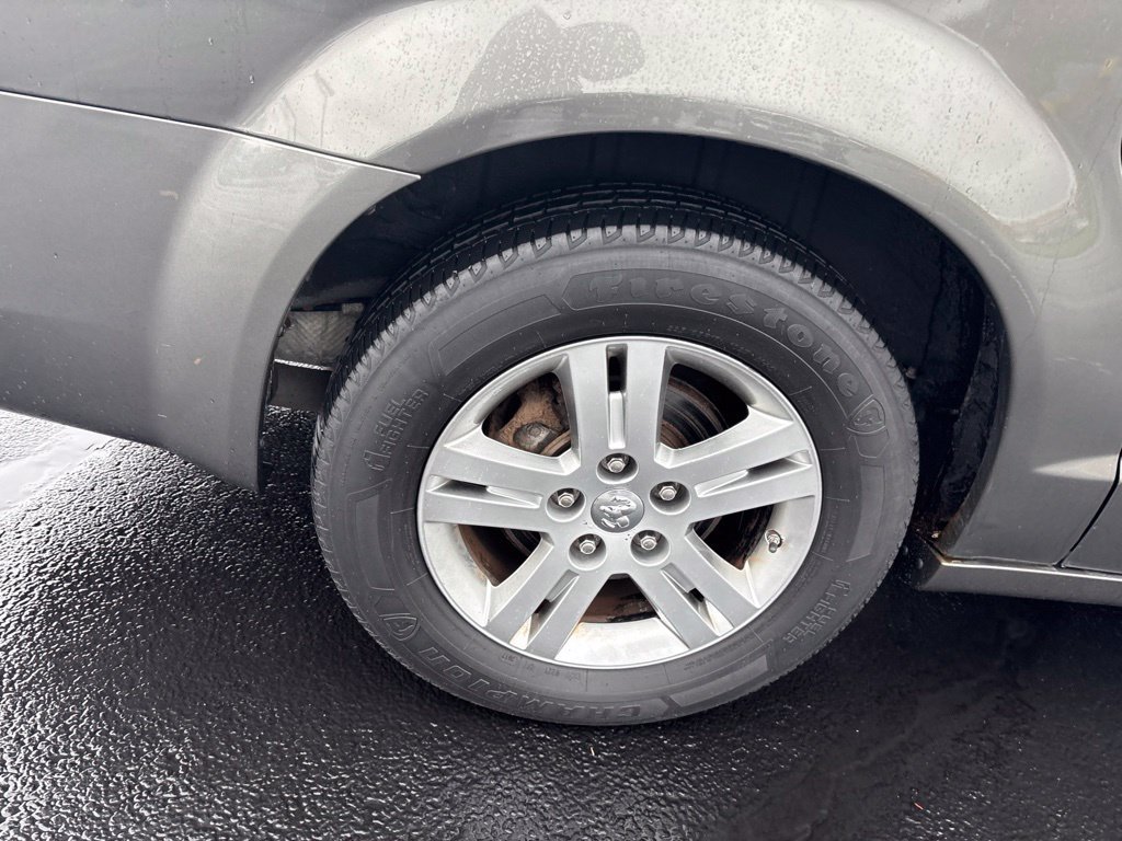Used 2010 Dodge Grand Caravan Crew w/ Family Value Group FWD image 13