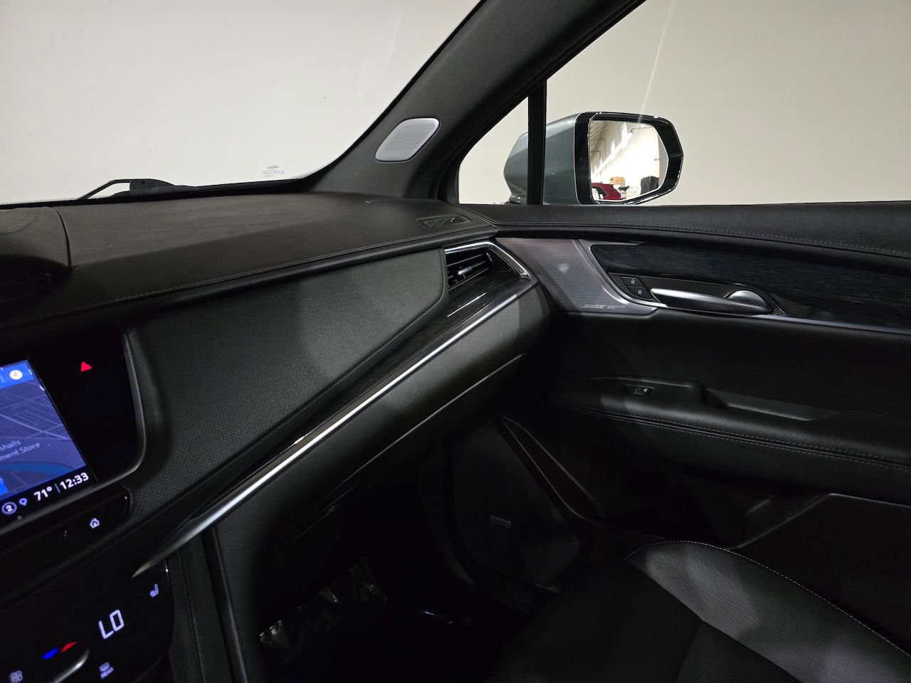 Used 2023 Cadillac XT5 Premium Luxury image 36