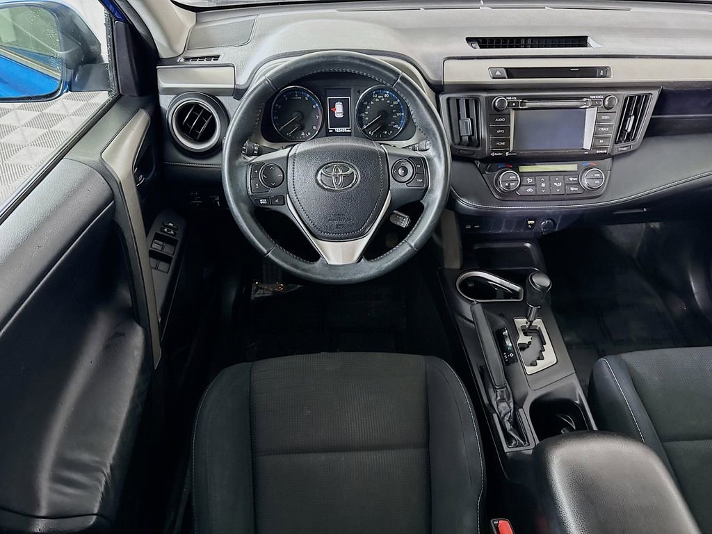 Used 2016 Toyota RAV4 XLE AWD/4WD image 3
