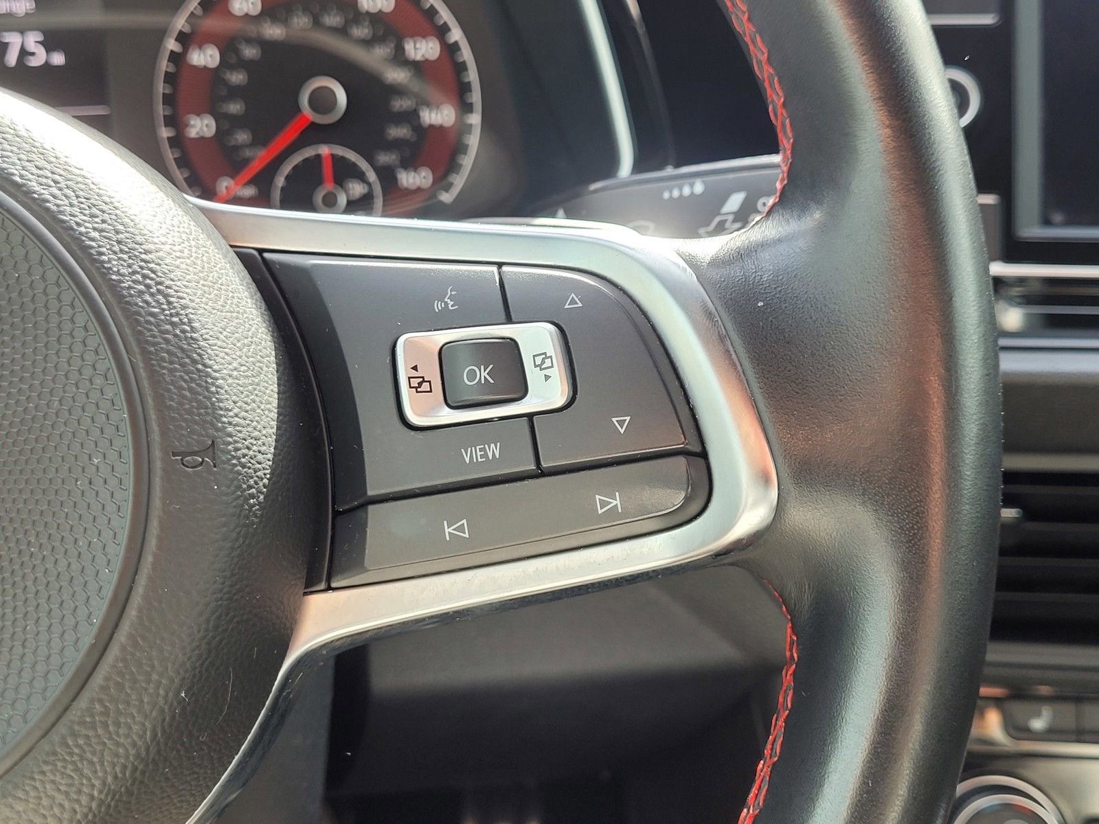 Used 2019 Volkswagen Jetta GLI image 19