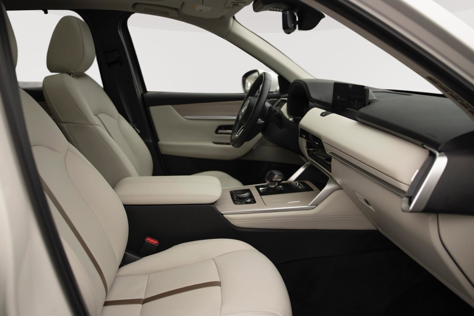 Used 2024 MAZDA CX-90 Plug-In Hybrid w/ Premium Plus image 16