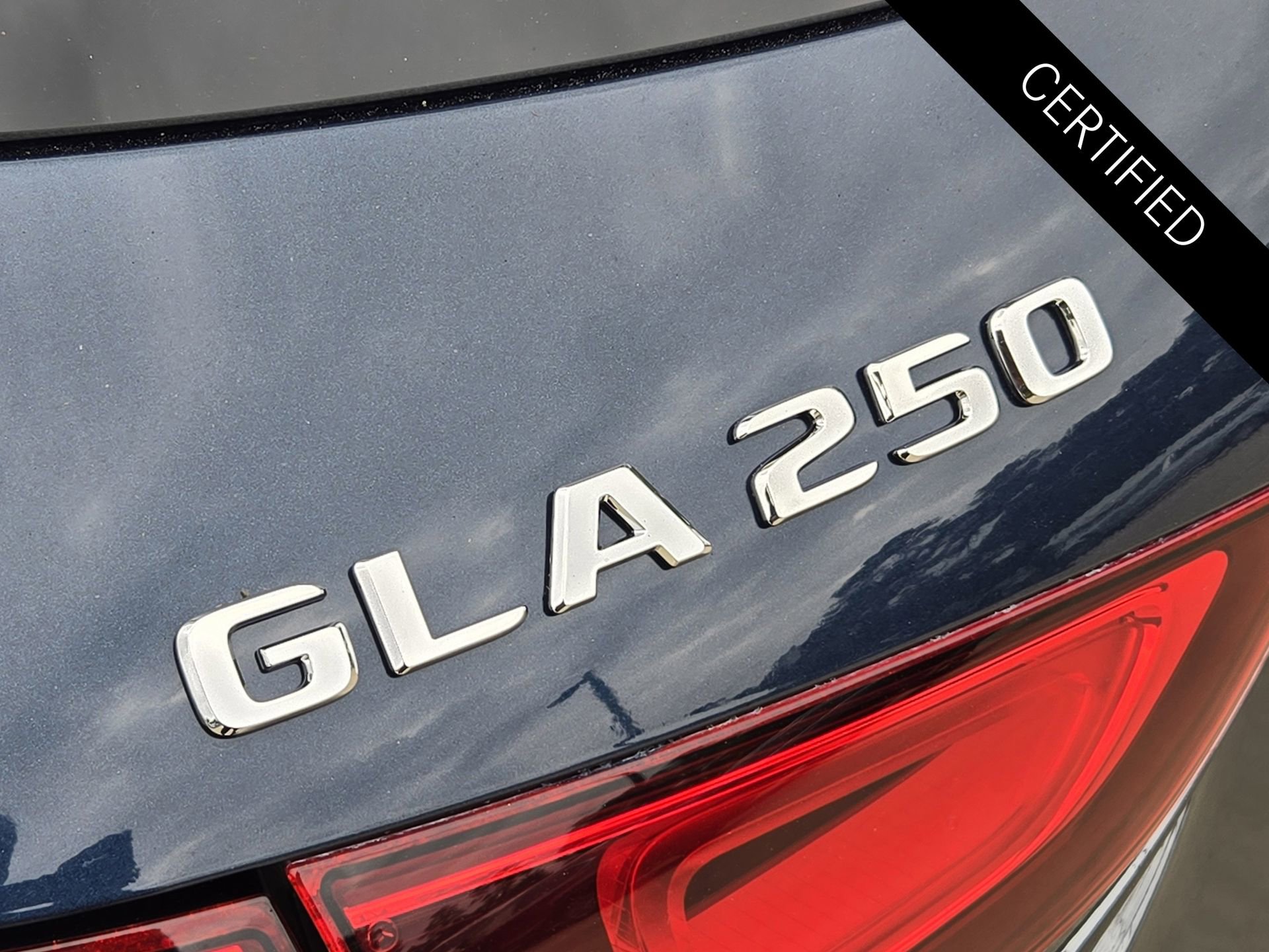 Certified 2021 Mercedes-Benz GLA 250 image 13