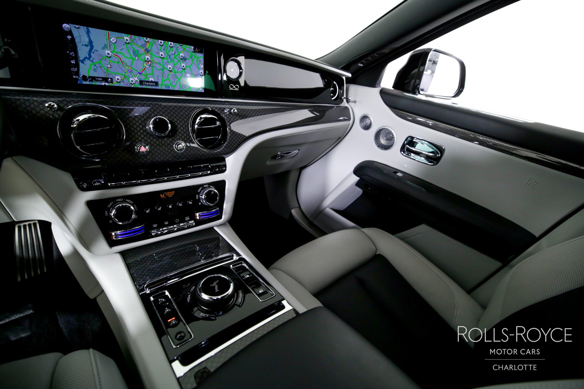 Used 2022 Rolls-Royce Ghost Black Badge AWD/4WD image 15