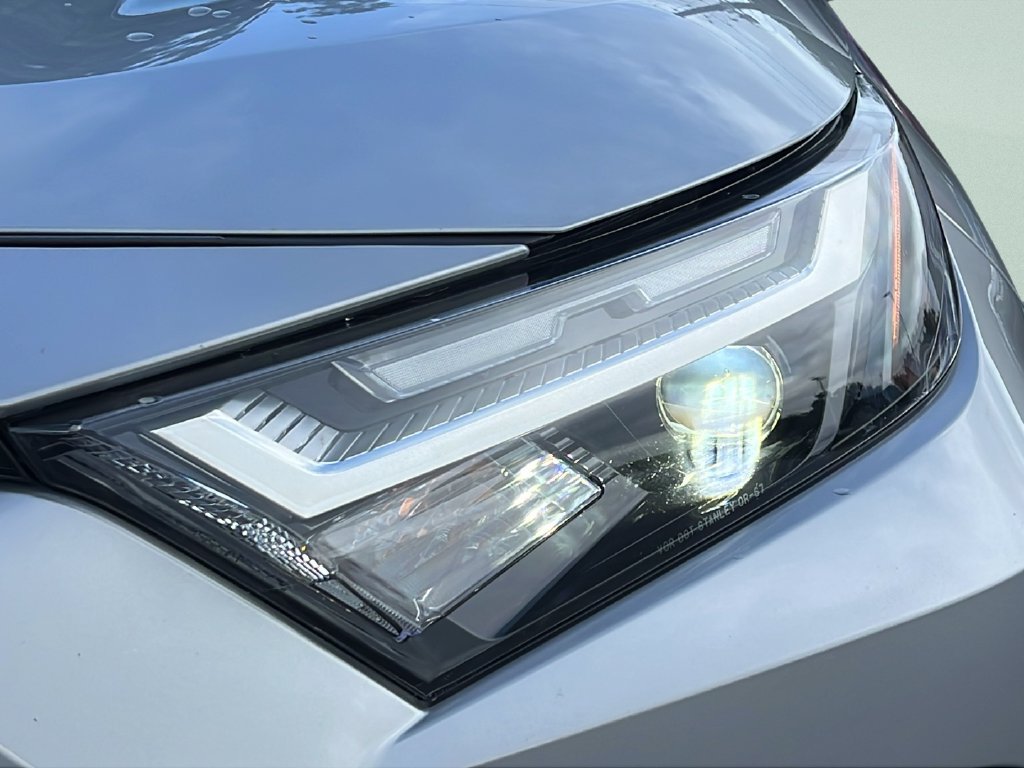 Used 2023 Toyota RAV4 LE FWD image 9