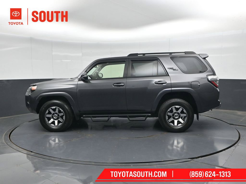 Used 2019 Toyota 4Runner TRD Off-Road Premium AWD/4WD image 7