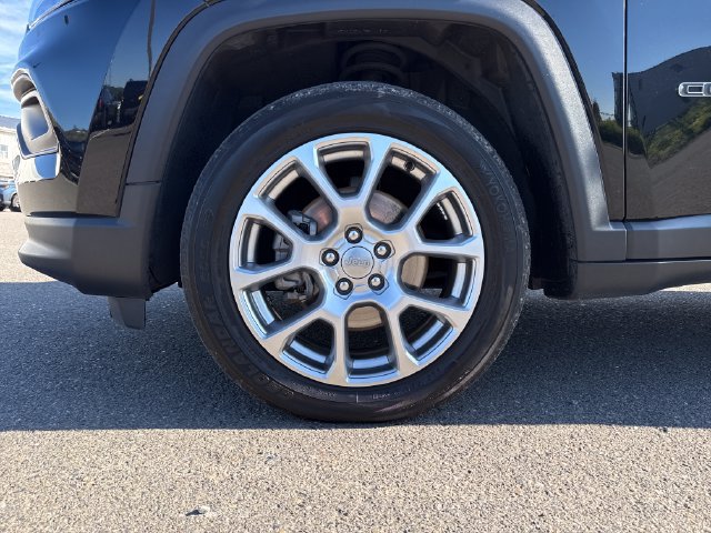 Used 2022 Jeep Compass Latitude AWD/4WD image 29