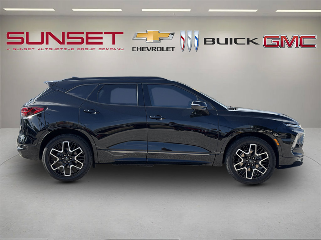 Certified 2024 Chevrolet Blazer RS w/ Driver Confidence II Package FWD image 8