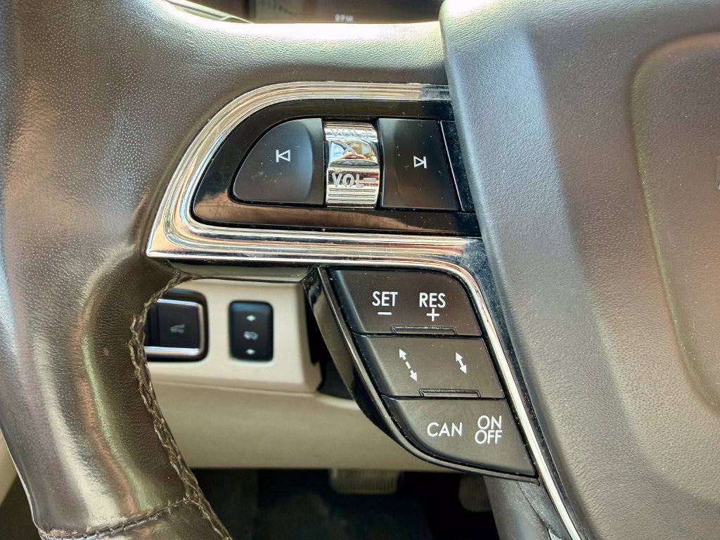 Used 2018 Lincoln Navigator Reserve w/ Technology Package AWD/4WD image 24