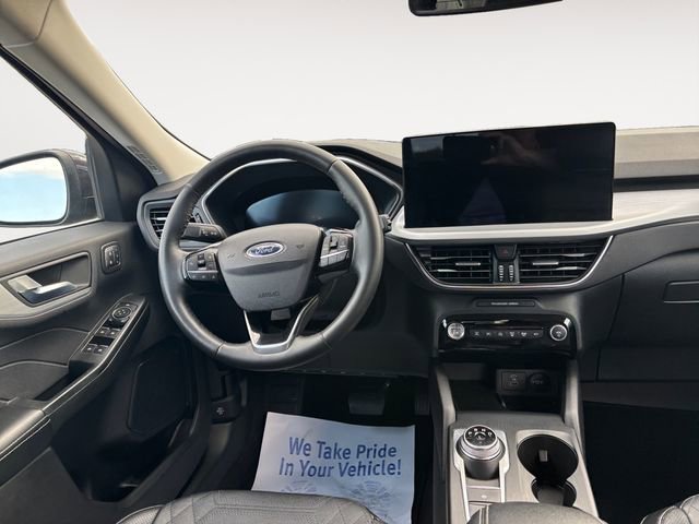 Certified 2023 Ford Escape Platinum w/ Premium Technology Package image 12