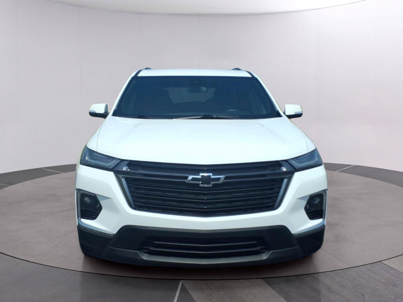 Used 2023 Chevrolet Traverse LT FWD image 8