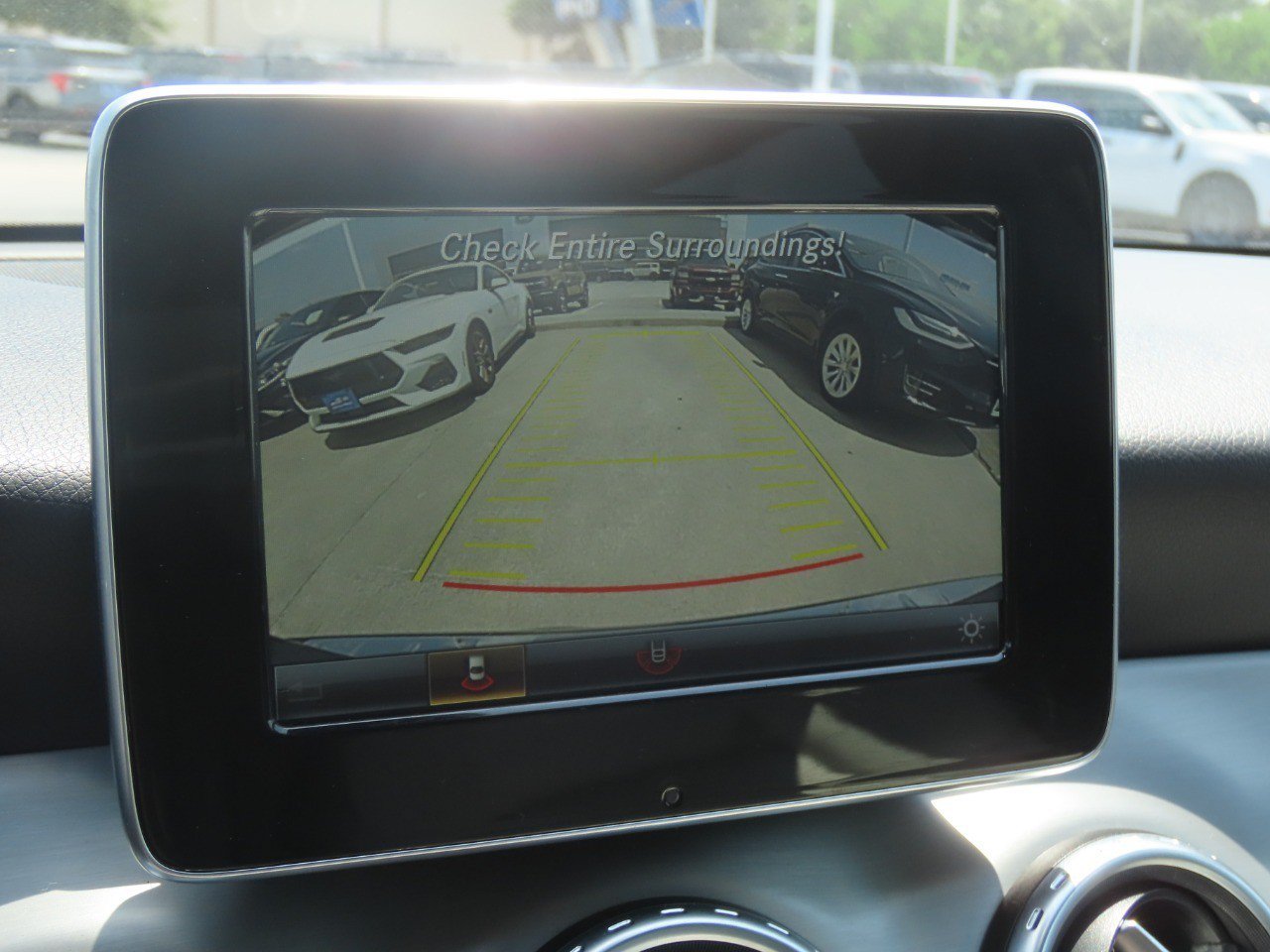 Used 2017 Mercedes-Benz GLA 250 image 32