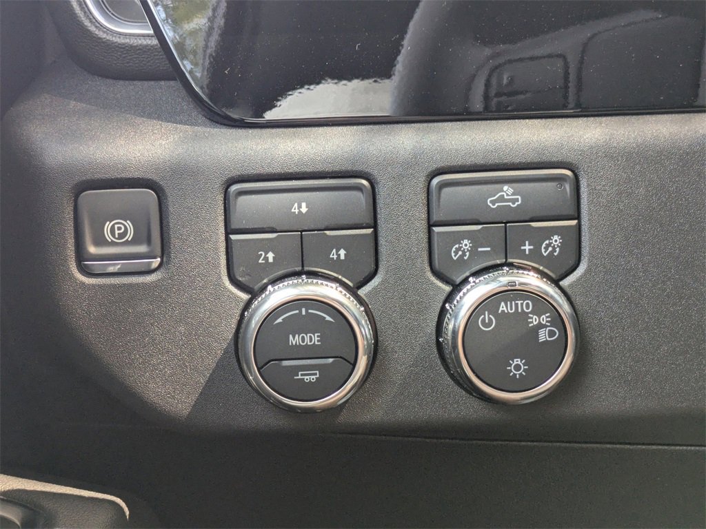 New 2026 GMC Sierra 2500 SLE image 25