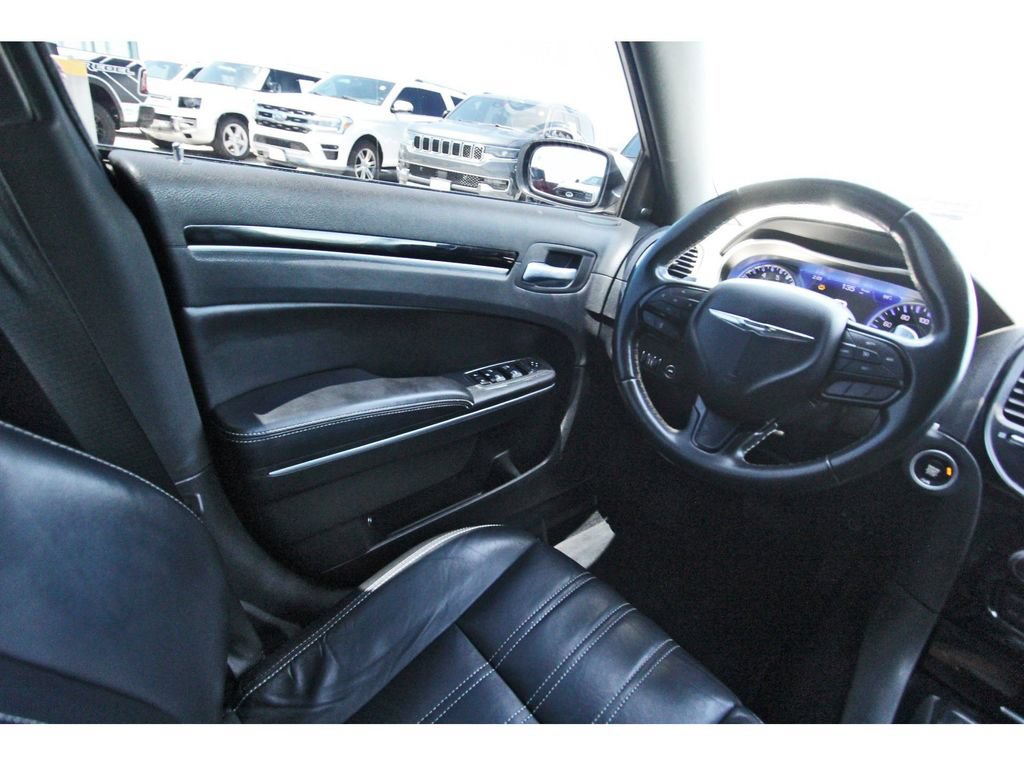 Used 2021 Chrysler 300 S RWD image 8