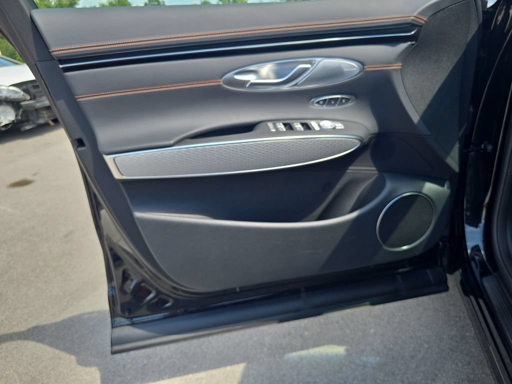 New 2026 Genesis GV70 2.5T Sport Prestige AWD/4WD image 12