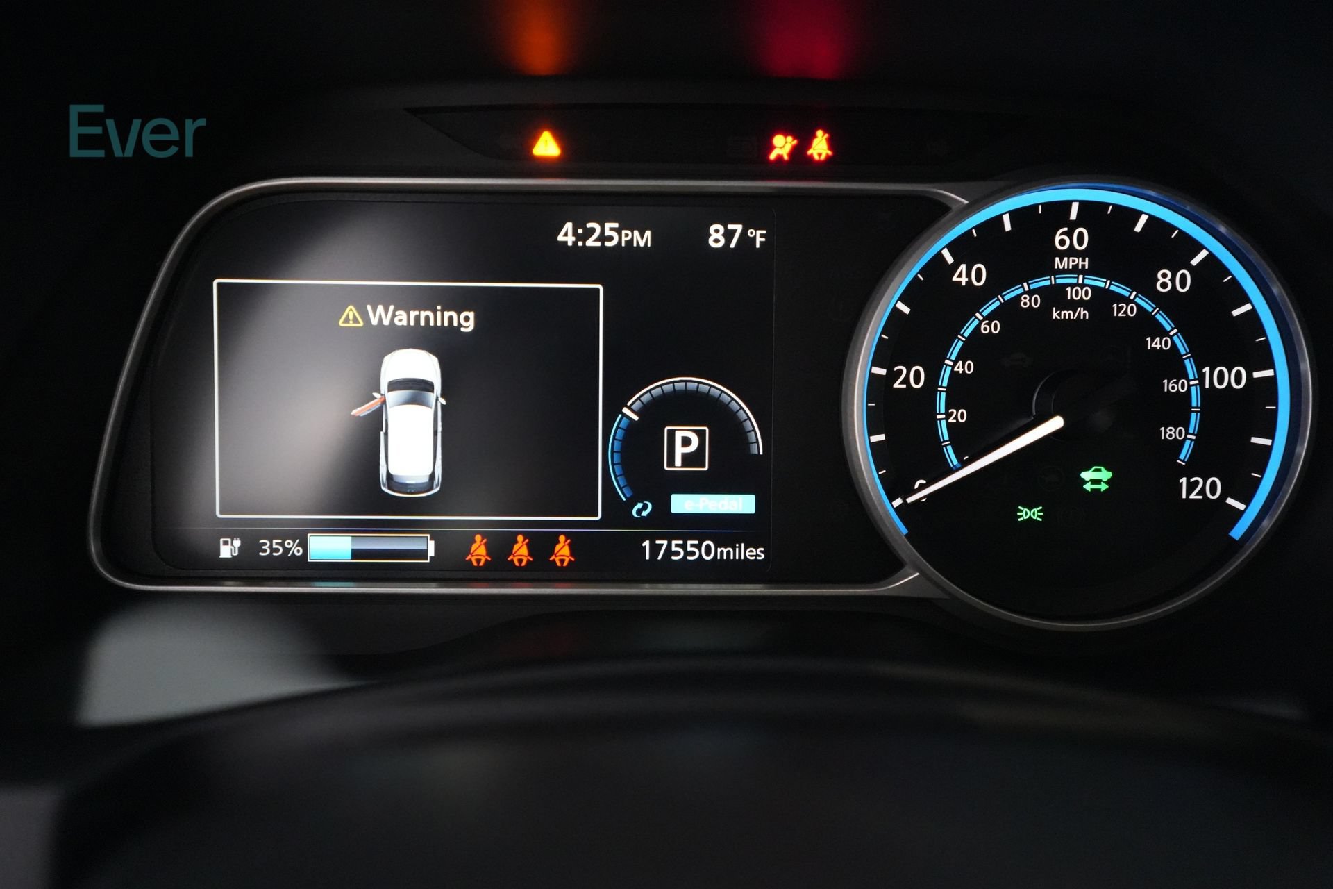 Used 2025 Nissan Leaf S FWD image 7