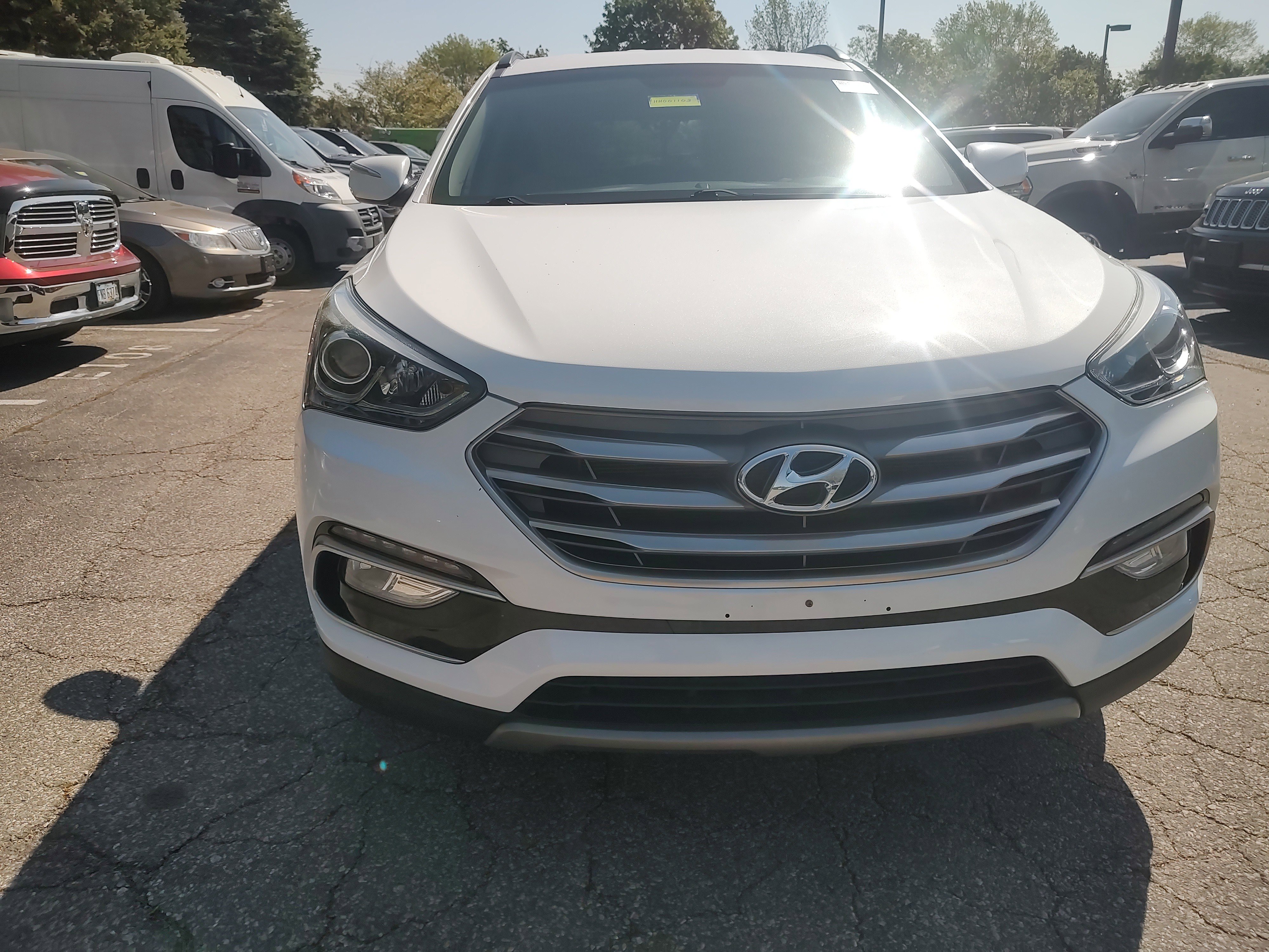 Used 2017 Hyundai Santa Fe Sport FWD image 2