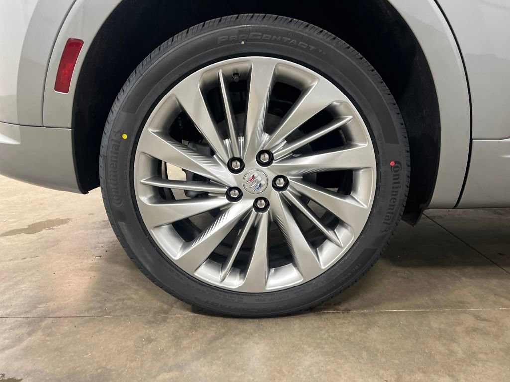 New 2026 Buick Envision Avenir image 9