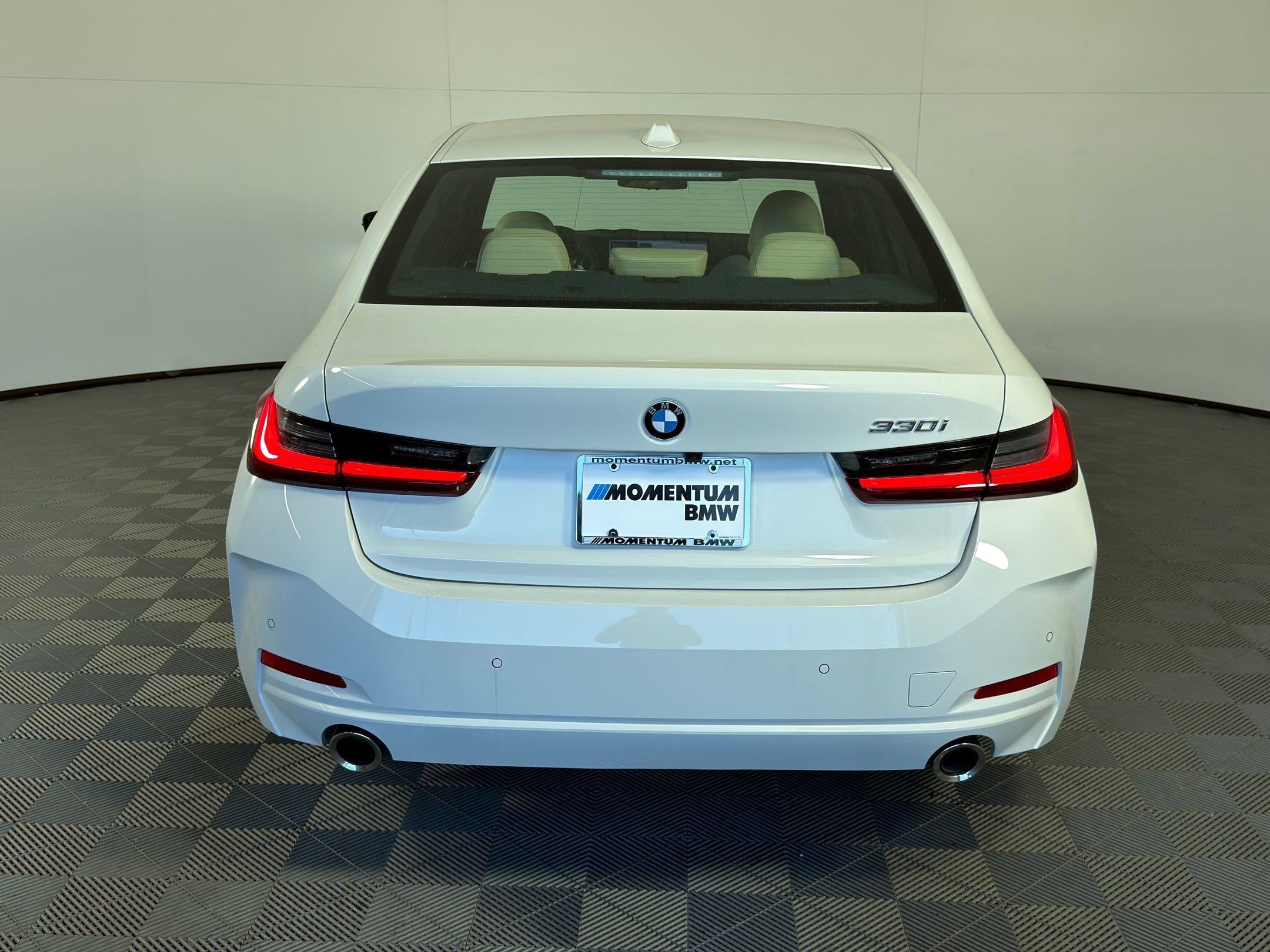 Used 2026 BMW 330i Sedan w/ Convenience Package RWD image 8