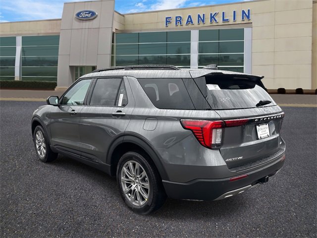 New 2026 Ford Explorer Active w/ Active Comfort Package image 5