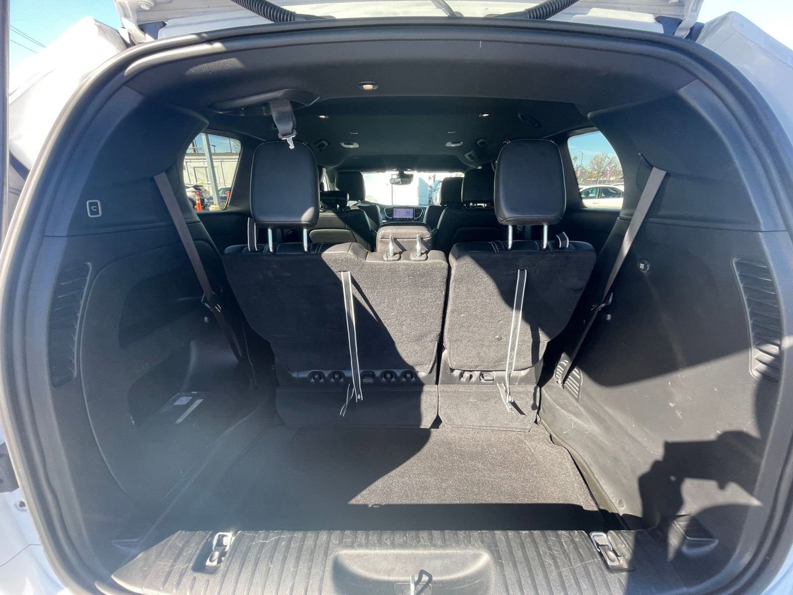 Used 2025 Chrysler Pacifica Select image 28