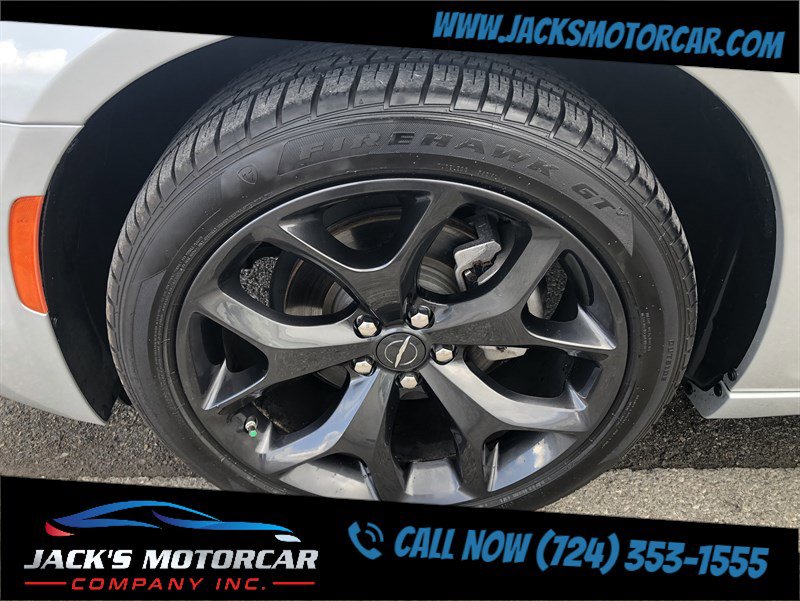 Used 2022 Chrysler 300 Touring w/ Sport Appearance Package image 32