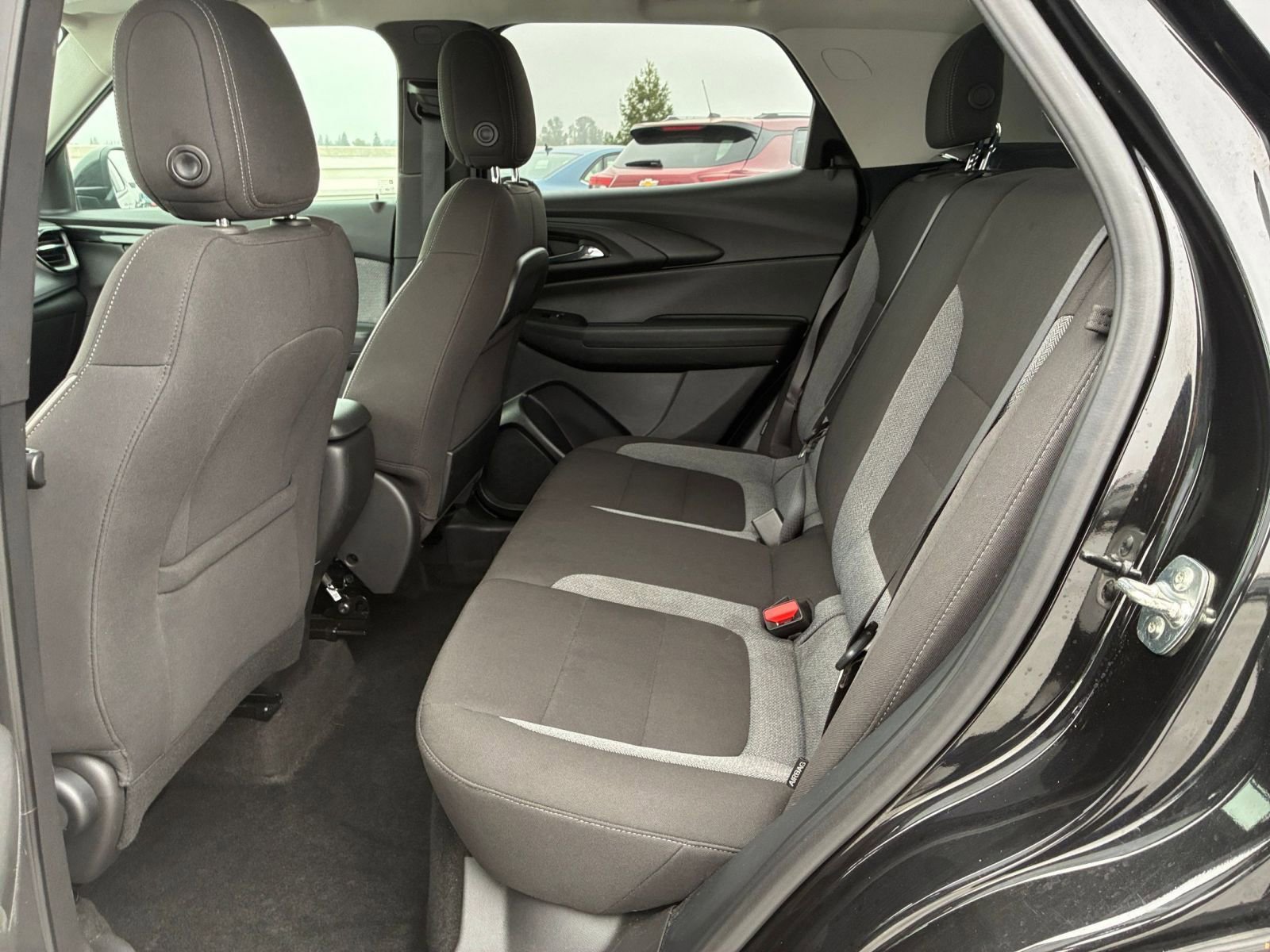 Used 2025 Chevrolet TrailBlazer LT image 23