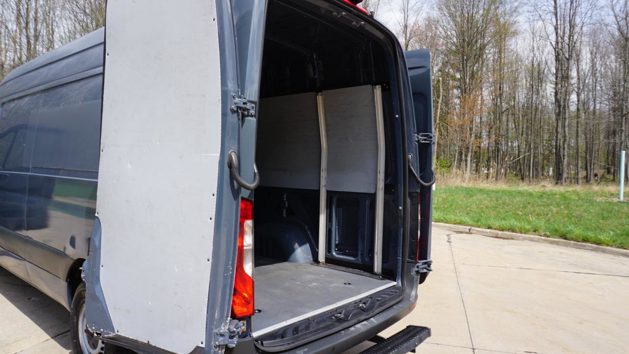 Used 2019 Mercedes-Benz Sprinter 170 image 23