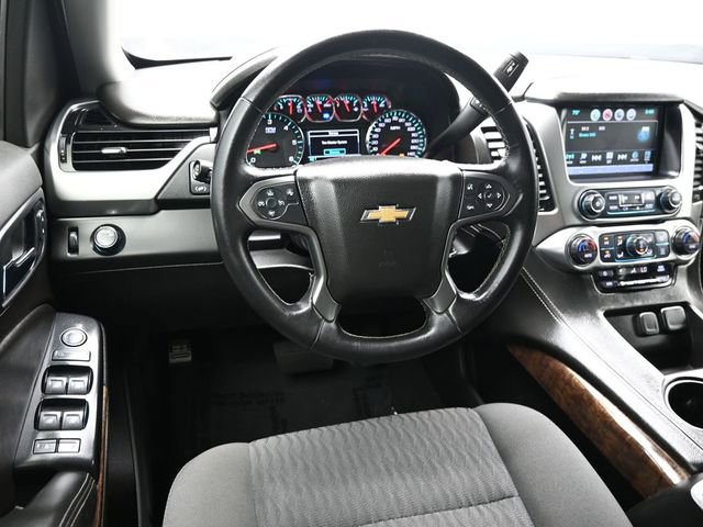 Used 2020 Chevrolet Suburban LS w/ Enhanced Driver Alert Package RWD image 17