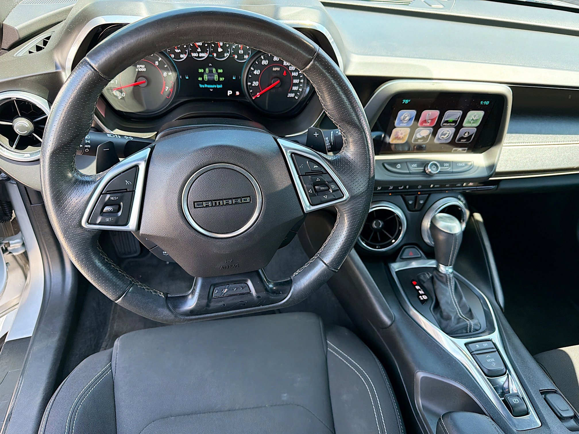 Used 2017 Chevrolet Camaro SS image 16