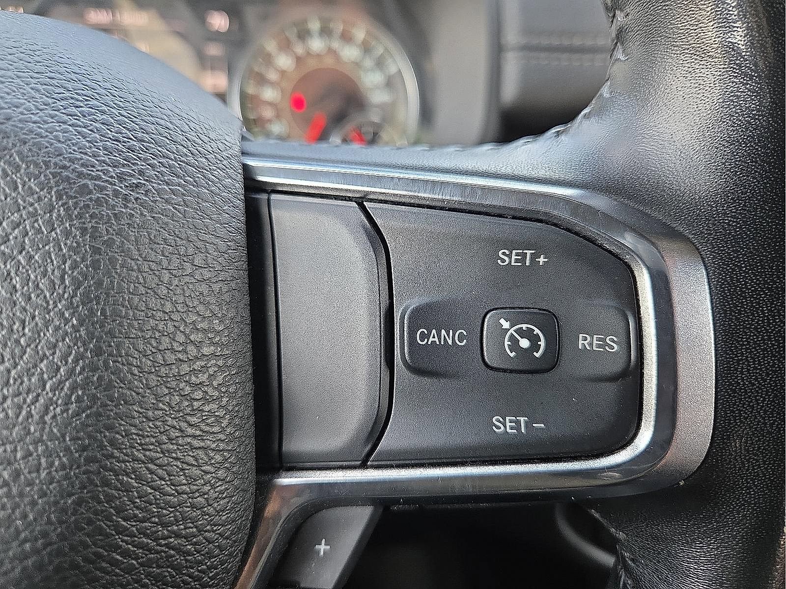 Used 2024 RAM 1500 Laramie image 18