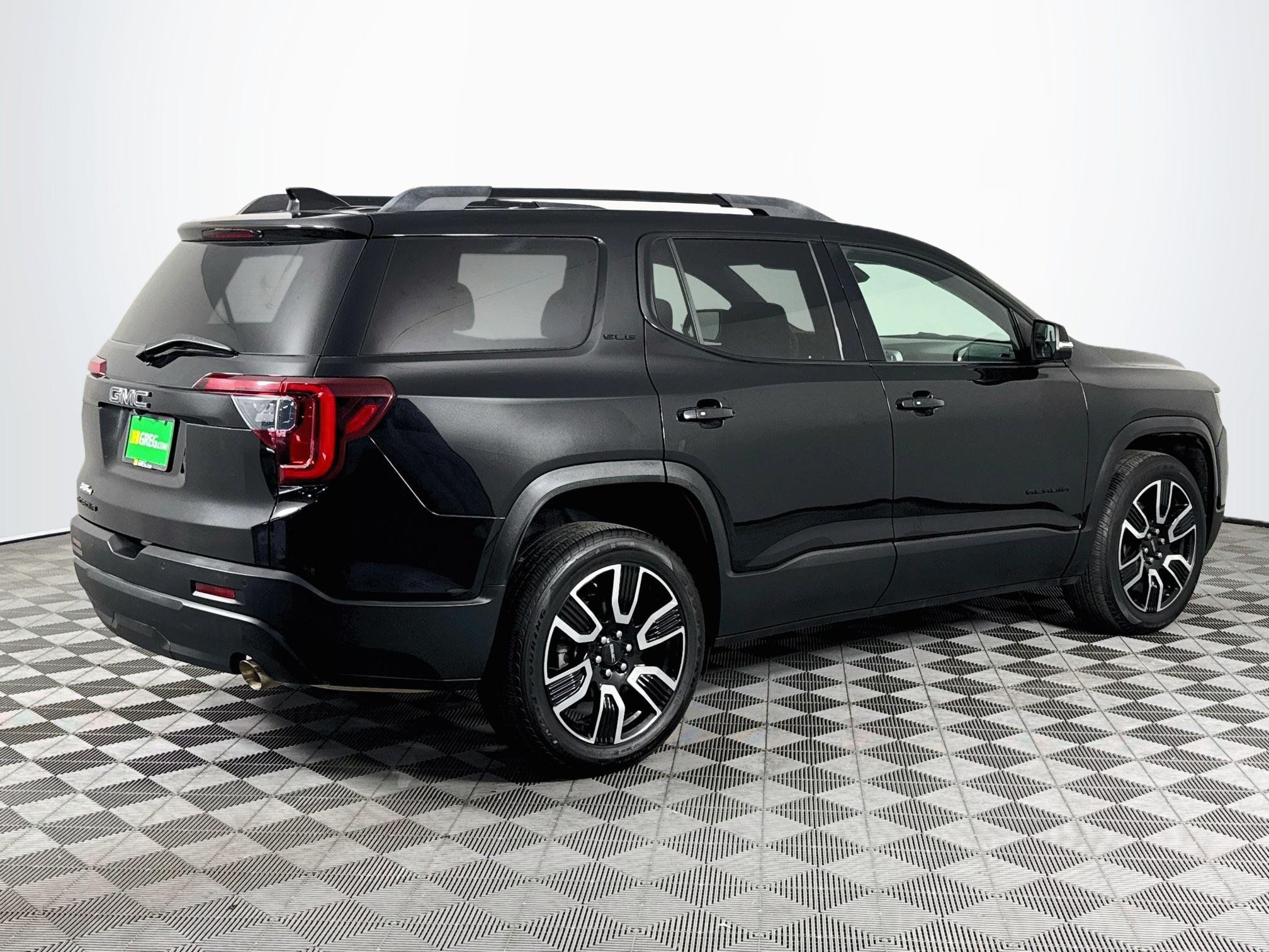 Used 2021 GMC Acadia SLE w/ Elevation Edition FWD image 8