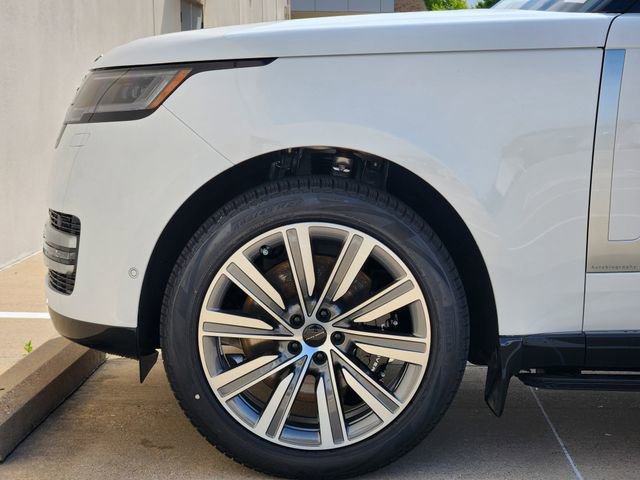 New 2026 Land Rover Range Rover Long Wheelbase Autobiography image 6