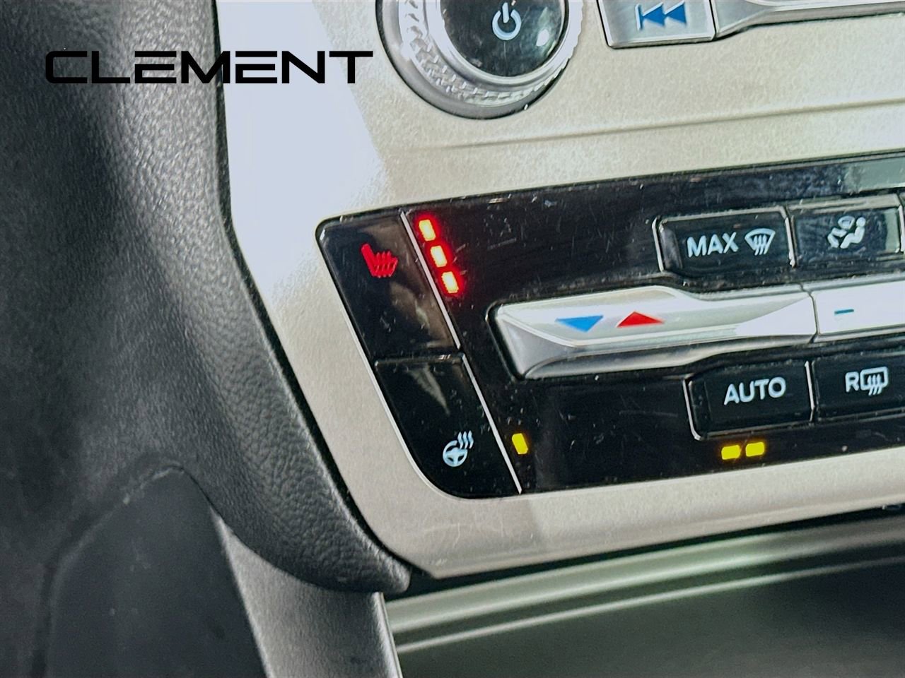 Certified 2022 Ford Explorer XLT w/ Equipment Group 202A image 23