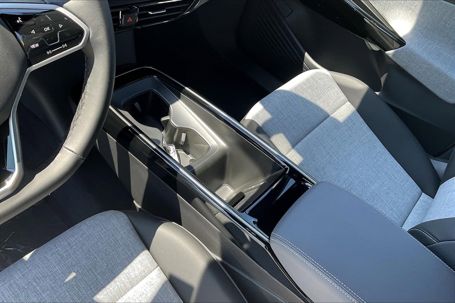 New 2025 Volkswagen ID.4 Pro AWD/4WD image 7