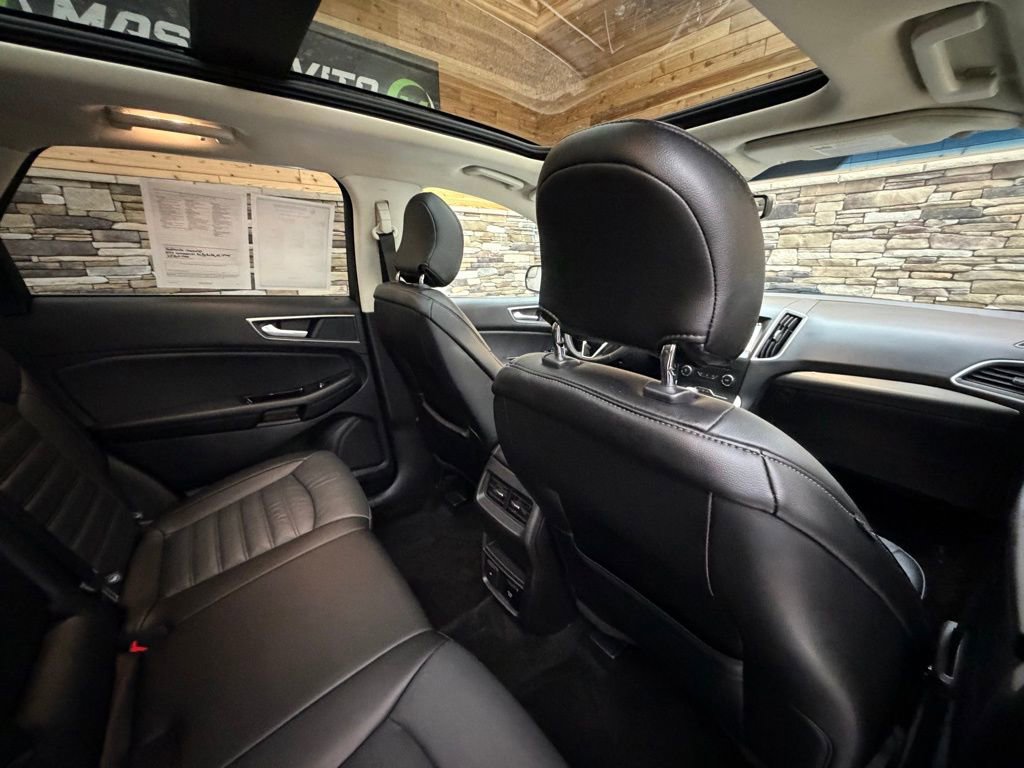 Used 2018 Ford Edge SEL w/ Equipment Group 201A image 31