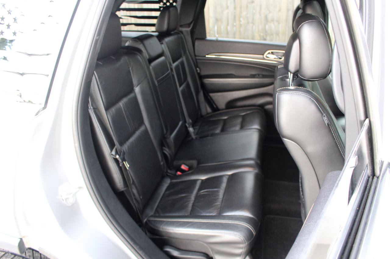 Used 2016 Jeep Grand Cherokee Limited AWD/4WD image 39