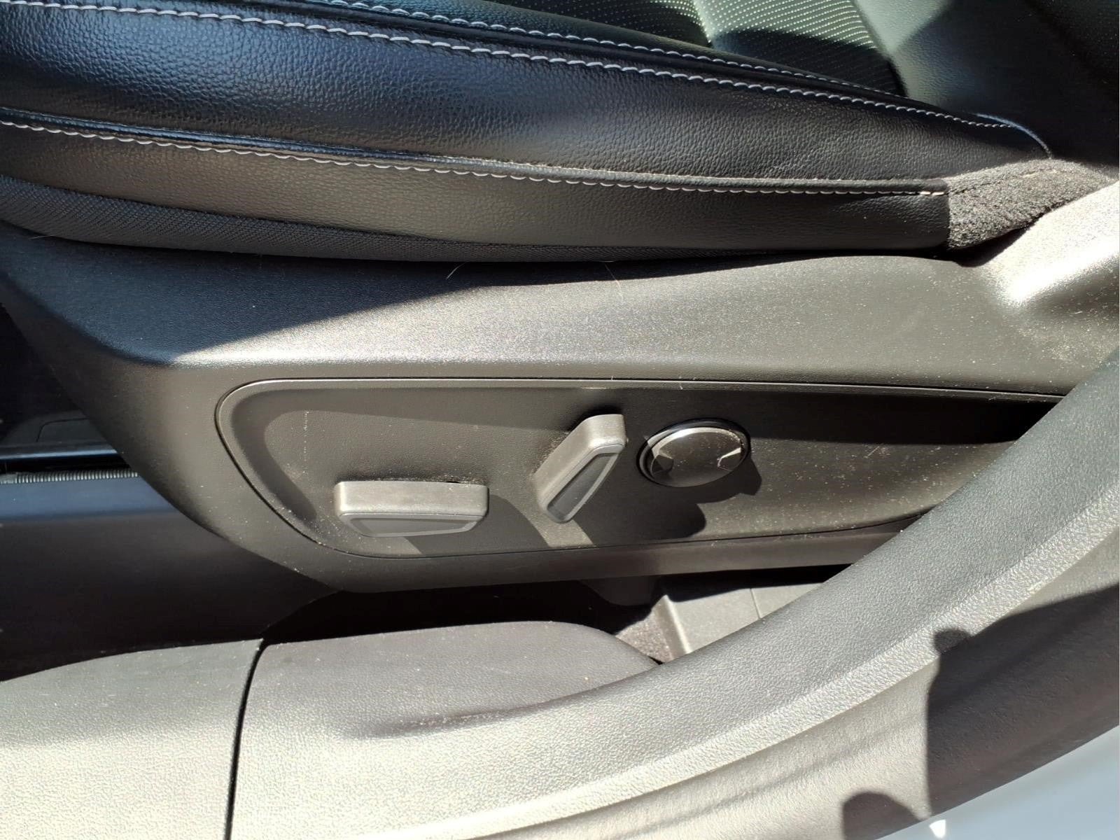 Used 2022 Ford Escape SEL FWD image 14