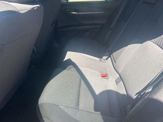 Used 2025 Toyota Camry LE image 23