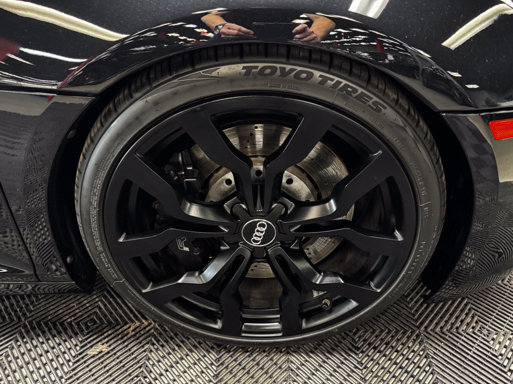 Used 2011 Audi R8 V10 AWD/4WD image 18